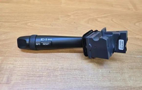 Volvo XC90 Indicator stalk 30768097 05W48D