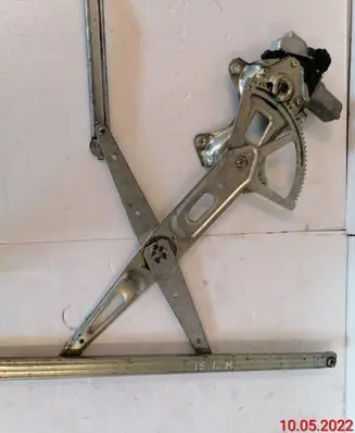 Lexus IS 220D-250-350 Front door window regulator with motor 06202014808572053050