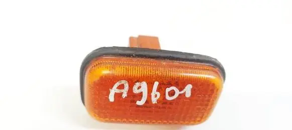 Ford Maverick Front fender indicator light 45020