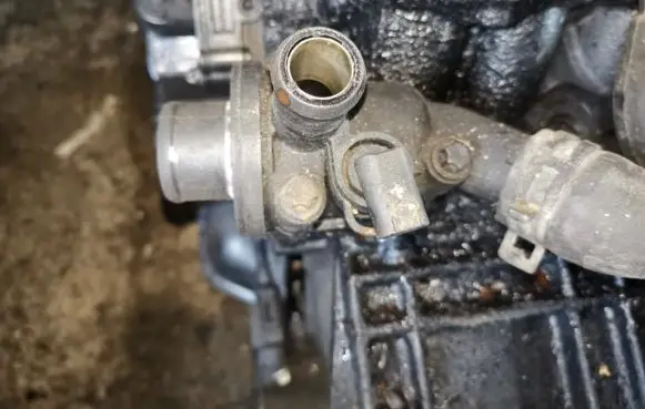 Mercedes-Benz A W168 Engine coolant pipe/hose