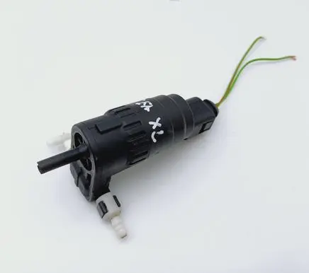 Seat Altea XL Windscreen/windshield washer pump 1K6955651
