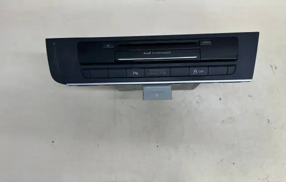 Audi A6 C7 Navigation unit CD/DVD player 4G0035746F 4G0035746E