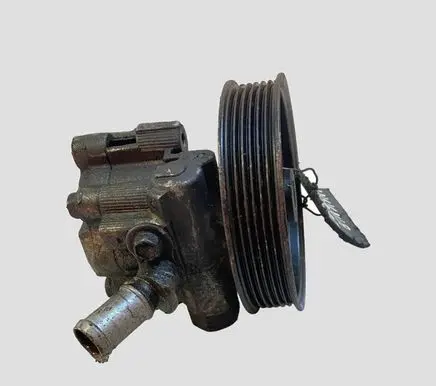 Opel Insignia A Power steering pump 55563329