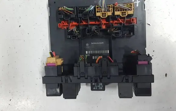 Skoda Octavia Mk2 (1Z) Comfort/convenience module 3C0937049AJXAUTOPX 3C0937049AJ