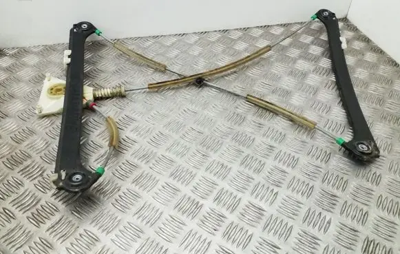 Audi A3 S3 A3 Sportback 8P Front door electric window regulator 8P3837462