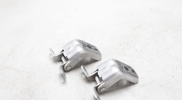 Nissan X-Trail T32 Front door hinge set 