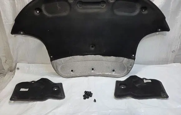 Mercedes-Benz E W212 Engine bonnet/hood sound/heat insulation A2126820326