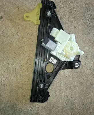 Renault Clio V Rear door window regulator with motor 827209773R 1727 090724