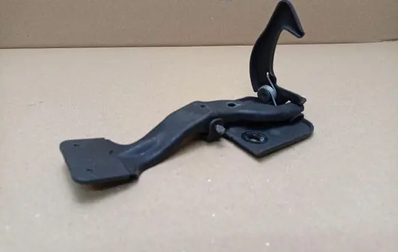 Mini Cooper Countryman R60 Engine bonnet (hood) release handle 9802763