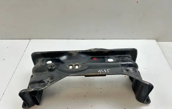 Jeep Grand Cherokee Gearbox mounting bracket 68229952AA