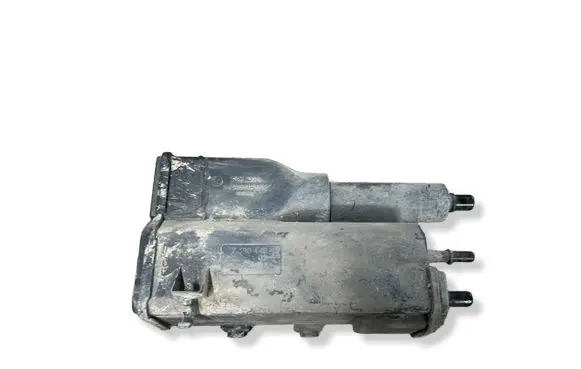 Active carbon filter fuel vapour canister