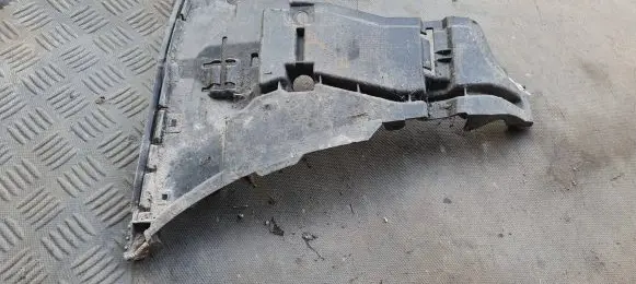 Volvo S60 Front bumper mounting bracket 08693182