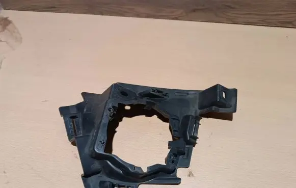 Toyota Proace Fog light bracket 1592399X AA37433538