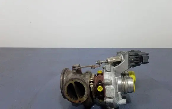 BMW 7 F01 F02 F03 F04 Turbo system vacuum part 8600290