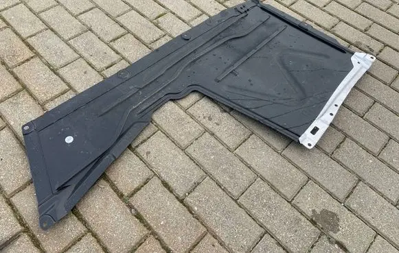 BMW 3 F30 F35 F31 Center/middle under tray cover 51757241831