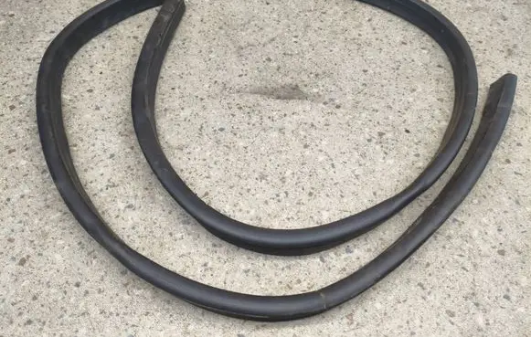 Mercedes-Benz GL X166 Engine compartment rubber 