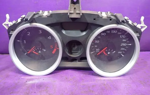 Renault Megane II Speedometer (instrument cluster) 8200720321