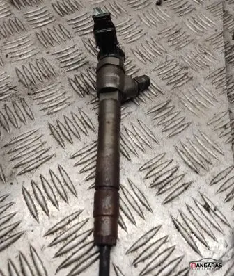 Opel Vivaro Fuel injector 0445110569