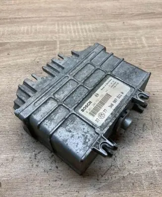 Volkswagen PASSAT B4 Engine control unit/module ECU 3A0907311A 0261203591 592Main