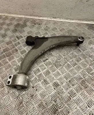 Opel Insignia A Front lower control arm/wishbone 22792989