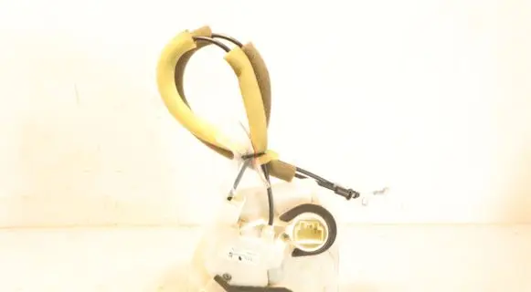 Mazda 2 Rear door lock