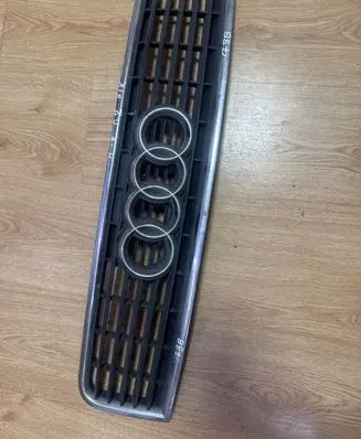 Audi A4 S4 B6 8E 8H Front bumper upper radiator grill 8E0853651 8E0853651F