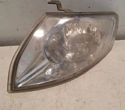 Mazda 626 Front indicator light 21061918