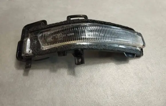 Volkswagen Amarok II Mirror indicator light N1WB13B382AA