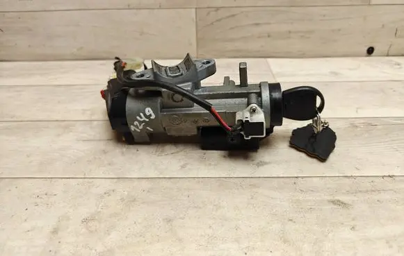 Chevrolet Aveo Ignition lock 116RI000004 1176A1M850 96465962