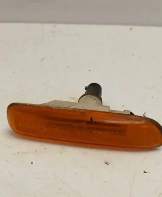 BMW 3 E46 Front fender indicator light 8370719 185013