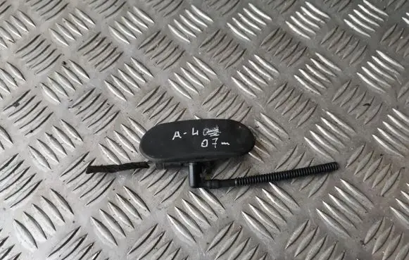 Audi A4 S4 B7 8E 8H Windshield washer spray nozzle 8E0955988 8E0973202