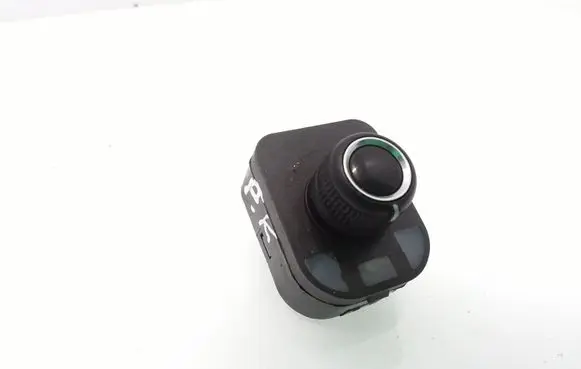 Audi A4 S4 B8 8K Wing mirror switch 8K0959565B