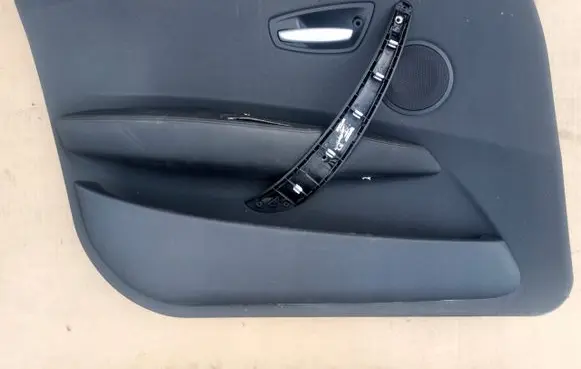 BMW 1 E81 E87 Front door card panel trim 7133297