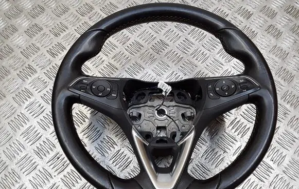 Opel Crossland X Steering wheel 39109281