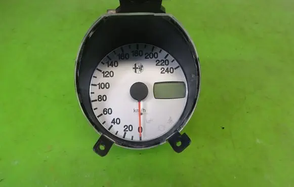 Alfa Romeo 156 Speedometer (instrument cluster) 60664230