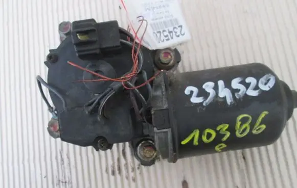 KIA Clarus Front wiper linkage and motor