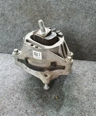 BMW 4 F32 F33 Engine mount bracket 6859412 100317