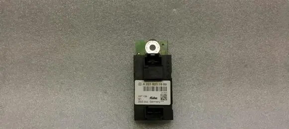 Mercedes-Benz S W221 Aerial antenna amplifier A2218201889