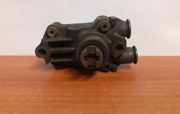 Mercedes-Benz E W210 Fuel injection high pressure pump 12189 A6110900250