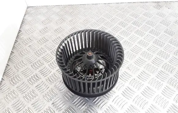 Ford Focus Heater fan/blower AV6N18456AA