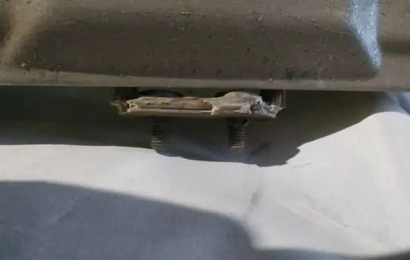 Honda CR-V Tailgate/trunk/boot hinge