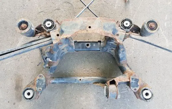BMW X3 E83 Rear subframe 72638804 13581206 56113280