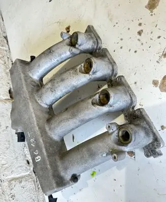 Audi A4 S4 B6 8E 8H Intake manifold 06B133223P