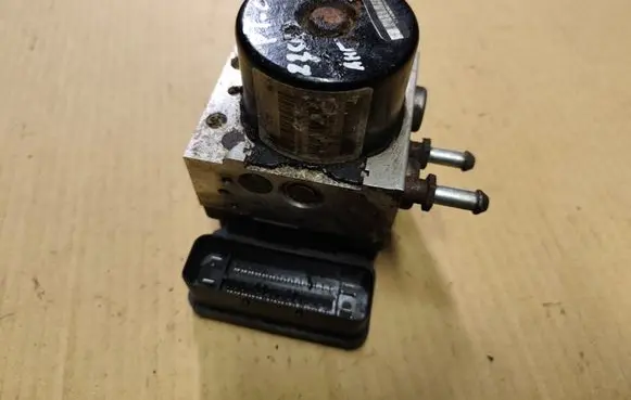 Chrysler PT Cruiser ABS Pump P05085413AA
