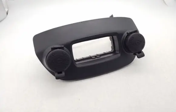 KIA Soul 12 V Socket (rear) 847462K200