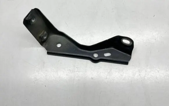 BMW X1 F48 F49 Fender mounting bracket 7392804