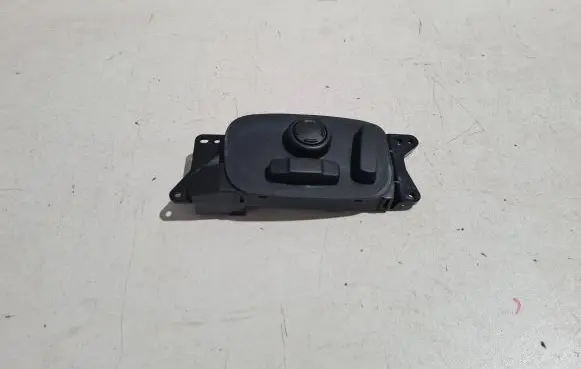 Land Rover Discovery Sport Seat control switch FK7214B566CB