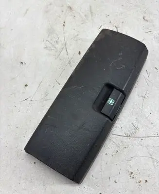 Mercedes-Benz E W211 Seat trim A2119183930