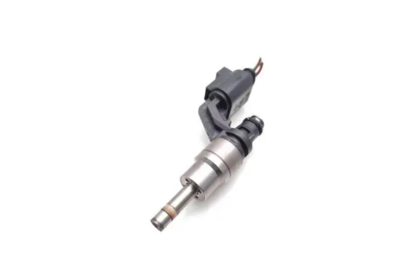 Volkswagen Golf Plus Fuel injector 03C906036A 0261500016