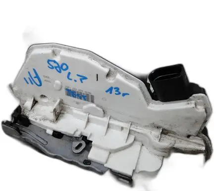 Skoda Fabia Mk2 (5J) Front door lock